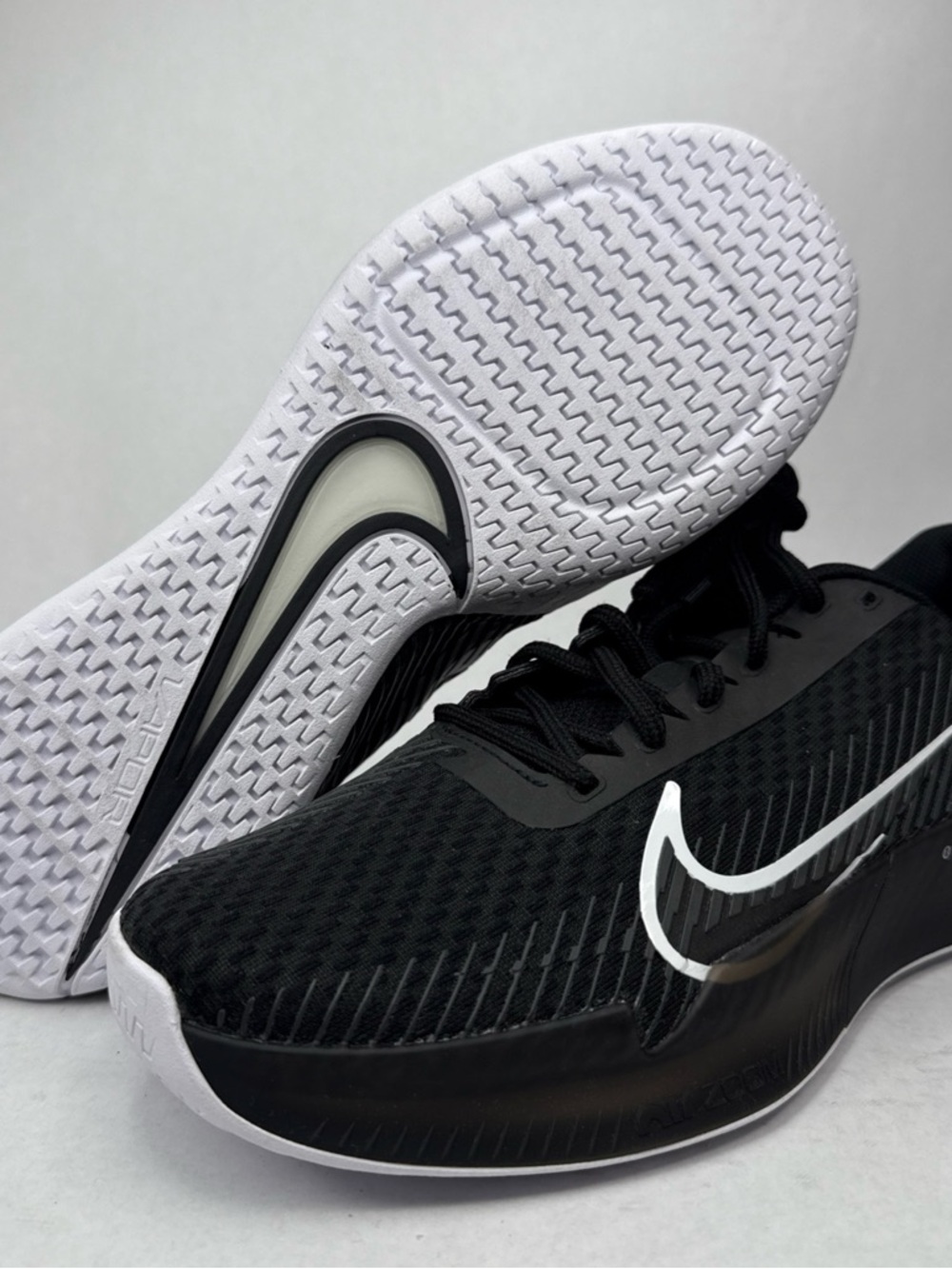 Nike Court Air Zoom Vapor 11 HC Tennis Shoes Men's Size 7.5 Black DR6966-002